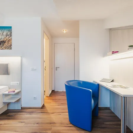 Seeblick Hotel 3*